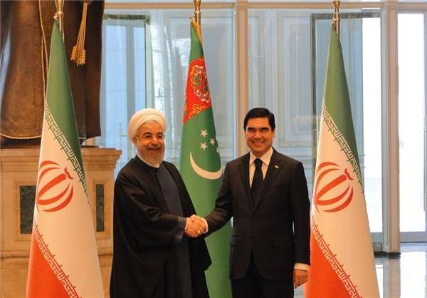 ملاقات رؤسای جمهور ایران و ترکمنستان