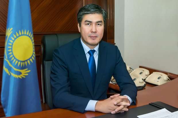 آست یسکشف وزیر سرمایه گذاری و توسعه قزاقستان