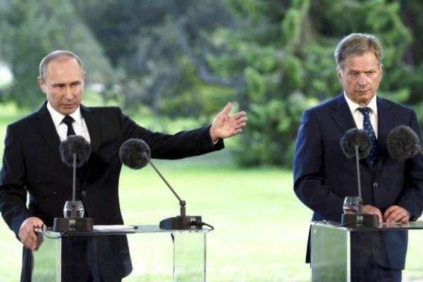 پوتین: با پیوستن فنلاند به ناتو منتظر واکنش روسیه باشید