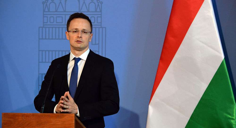 وزير امور خارجه مجارستان از بى تاثيرى تحريم ها عليه روسيه خبر داد
