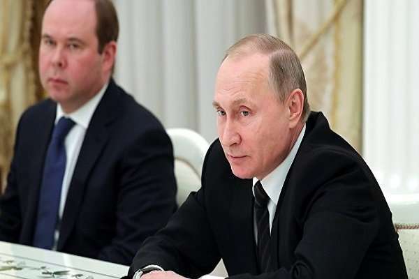 پوتین از فرمانداران مستعفی روسیه تشکر کرد