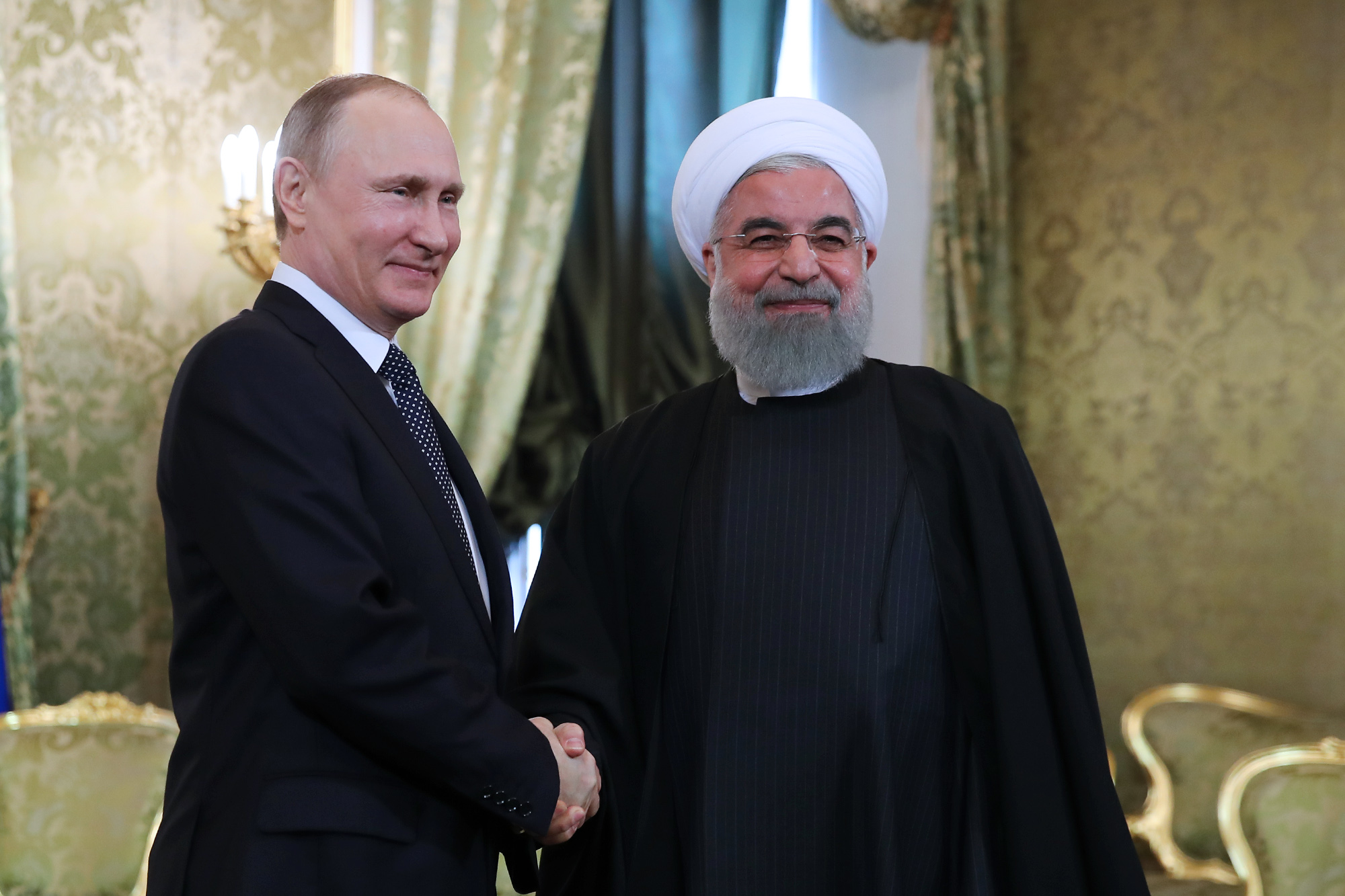 ایران و روسیه در بیانیه ای مشترک تاکید کردند؛ تحقق کامل نقشه راه اجرای پروژه های همکاری تهران و مسکو