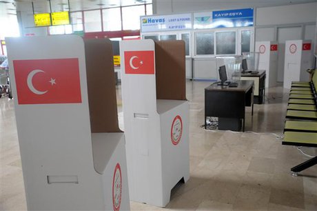 شهروندان ترکیه‌ای در 60 کشور در انتخابات زودهنگام این کشور شرکت می‌کنند