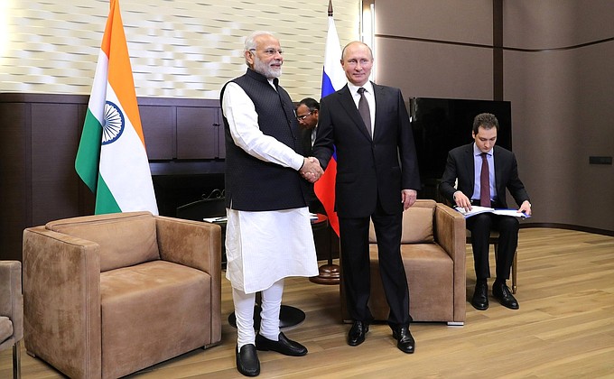 سران روسیه و هند درباره اس-400 گفت وگو کردند