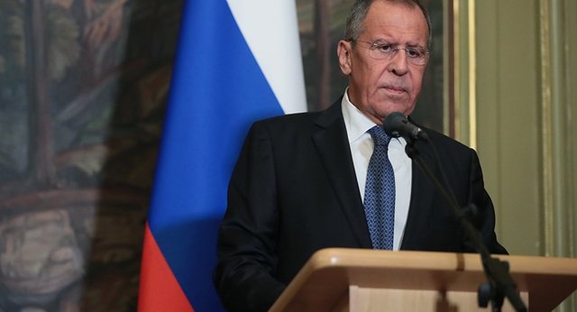 لاوروف: روسیه به حمایت خود از حل سیاسی بحران سوریه ادامه می‌دهد