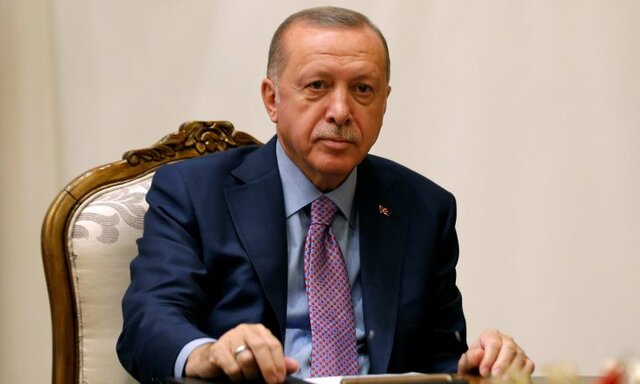 اردوغان: کسانی که ما را تحریم تسلیحاتی می‌کنند در کشتار روآندا سلاح تامین می‌کردند