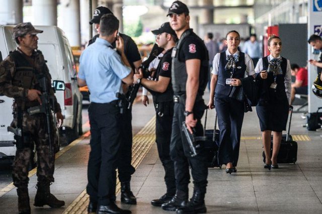 دستور مقامات ترکیه به بازداشت ۱۴۹ تن به ظن ارتباط با گولن