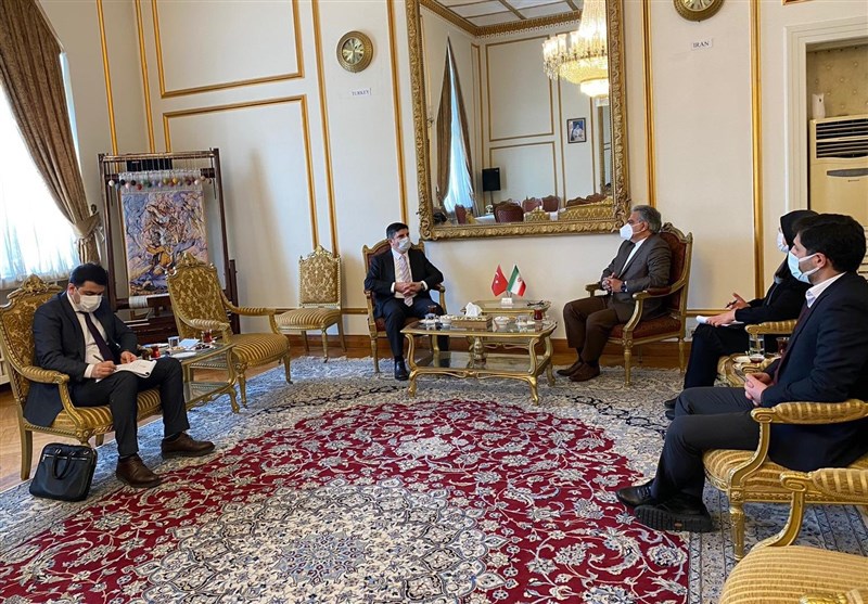 دیدار سفیر ایران با مشاور دبیر کل حزب عدالت و توسعه ترکیه