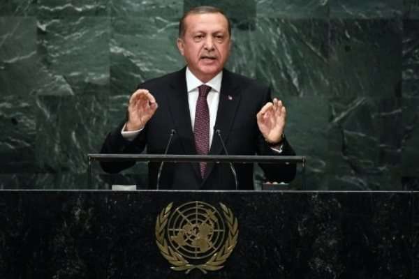 اردوغان: آمریکا دو هواپیما سلاح برای کردهای سوریه ارسال کرده است