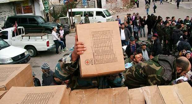Russia delivers relief aid to Aleppo residents