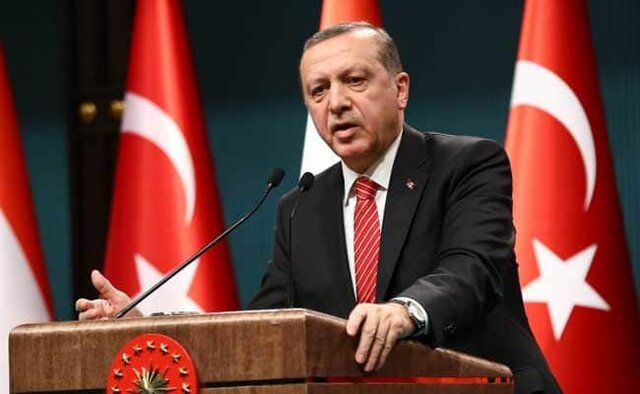 اردوغان: از خرید S-۴۰۰ منصرف نمی‌شویم