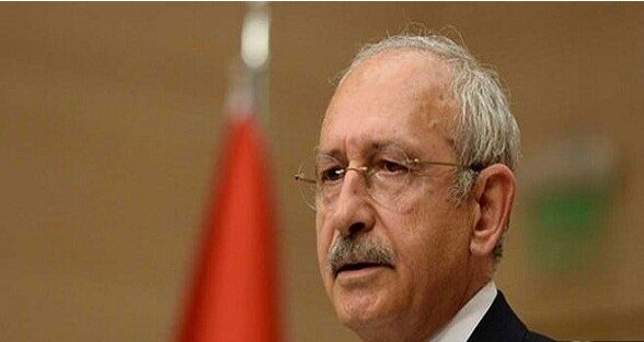 قلیچداراوغلو: مبارزه با تروریست‌ها حق سوریه است