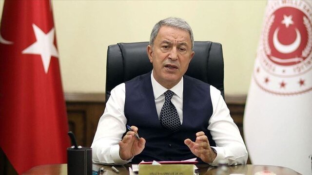 وزیر دفاع ترکیه: انتظار داریم آمریکا در تصمیم اشتباهش تجدید نظر کند