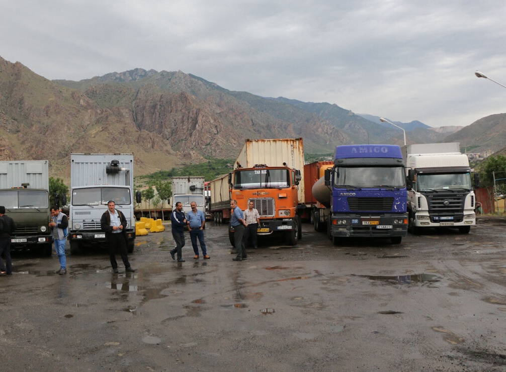 باکو از کامیون‌های ایرانی عوارض دریافت می‌کند