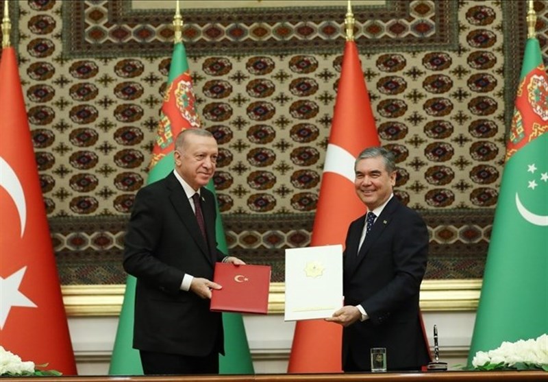 ترکیه و ترکمنستان ۸ توافق‌نامه همکاری امضا کردند