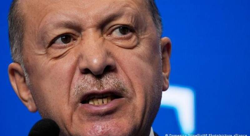 اردوغان وزیر دادگستری و رئیس موسسه آمار ترکیه را برکنار کرد