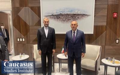 رایزنی وزرای خارجه ایران و ترکیه/دعوت امیرعبداللهیان به آنکارا